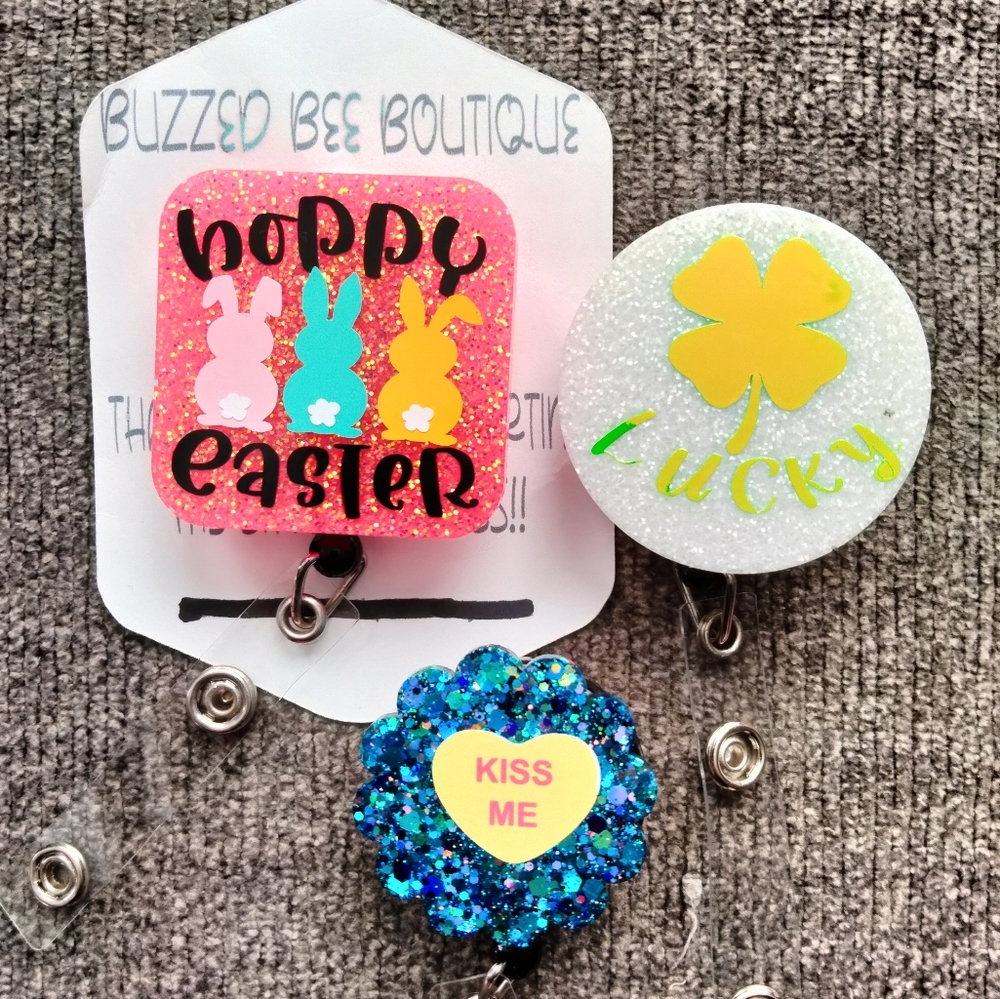Hoppy Easter Bunny, Holographic Lucky, Kiss Me Heart Name Badge Reel Set
